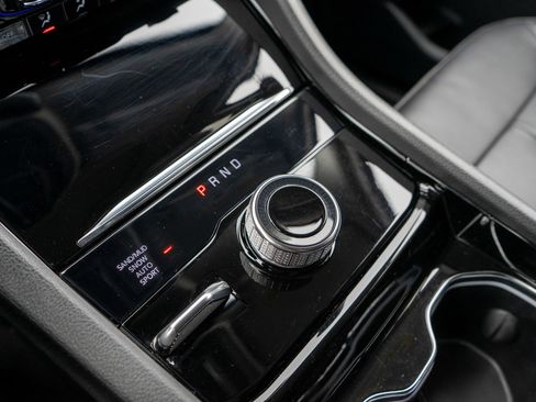 Used 2023 Jeep Grand Cherokee L Limited image 22