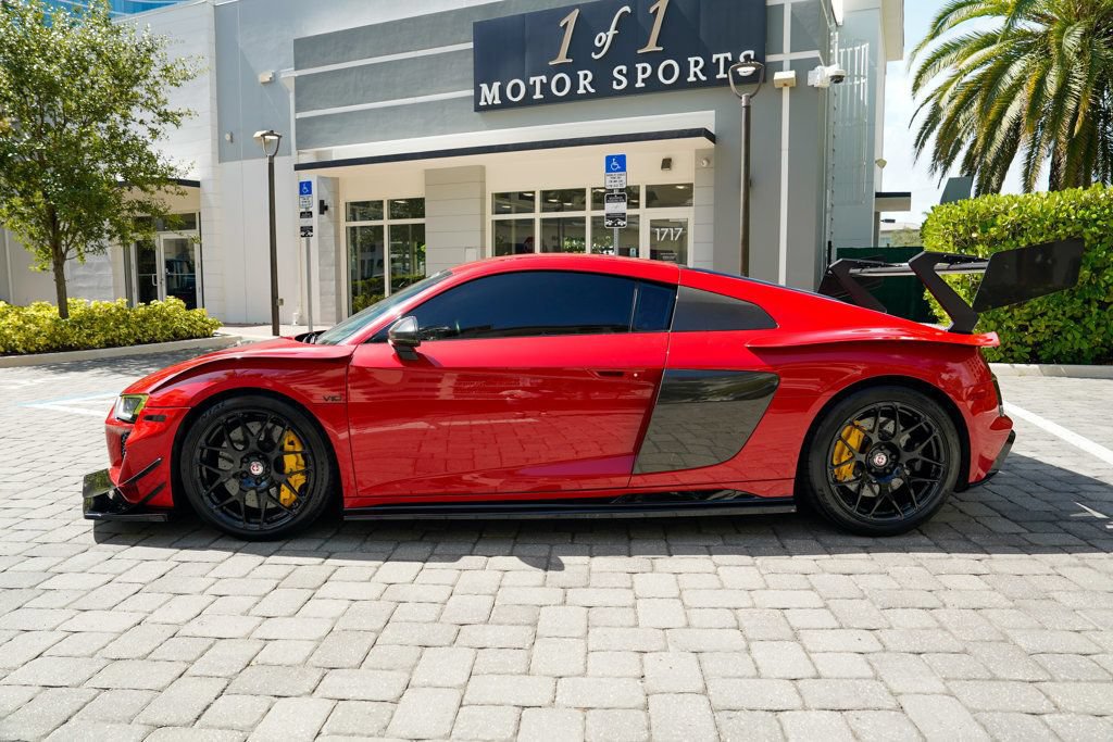 Used 2017 Audi R8 V10 plus w/ 20" Wheel Package AWD/4WD image 16