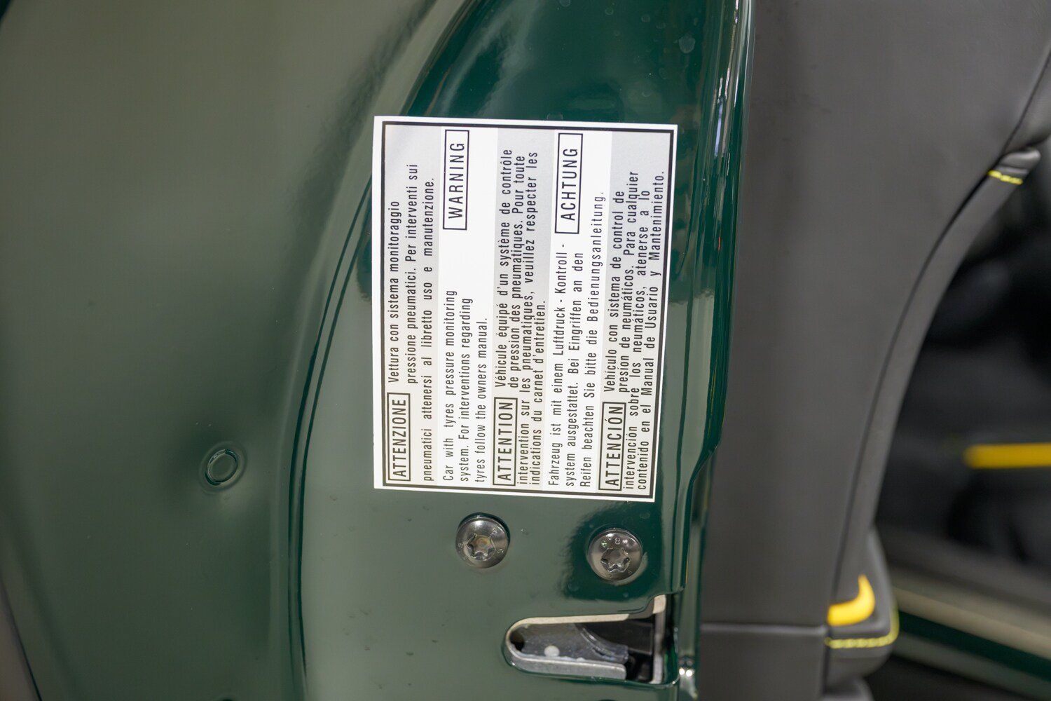 Used 2025 Ferrari Roma Spider RWD image 39