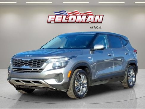 Used 2022 Kia Seltos LX AWD/4WD image 1
