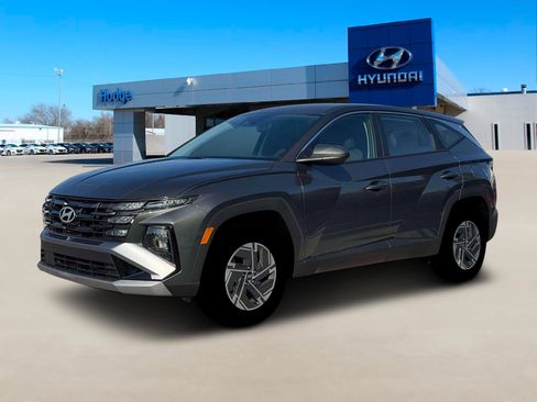 New 2026 Hyundai Tucson Blue SE AWD/4WD image 2