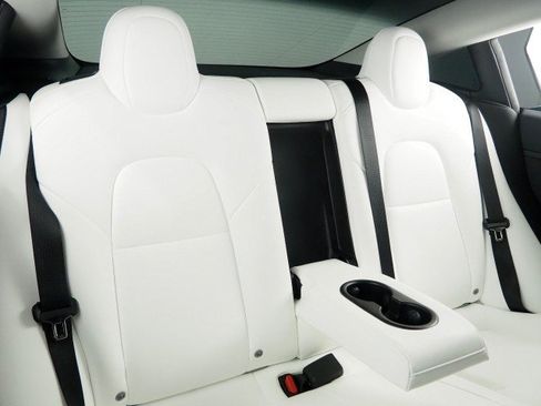 Used 2023 Tesla Model 3 RWD image 18