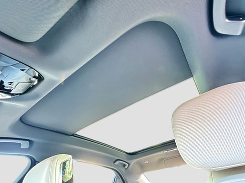 New 2026 BMW 740i w/ Luxury Rear Seating Package image 15