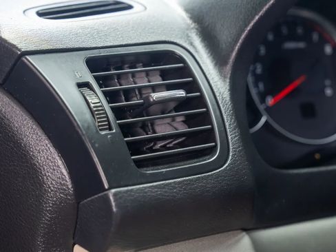 Used 2008 Subaru Outback 2.5i image 10