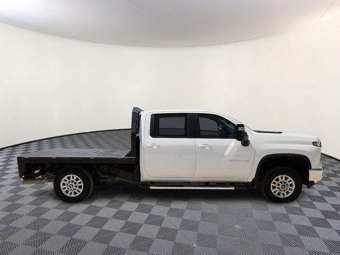 Used 2024 Chevrolet Silverado 2500 LT w/ Convenience Package AWD/4WD image 5