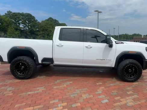 Used 2026 GMC Sierra 2500 AT4X AWD/4WD image 4