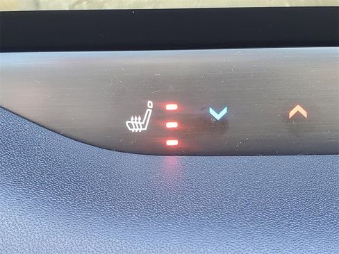 New 2026 Nissan Leaf Platinum+ image 19