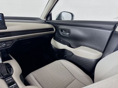 Certified 2026 Honda HR-V LX image 26