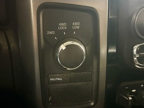 Used 2018 RAM 3500 Laramie w/ Sport Appearance Group image 19