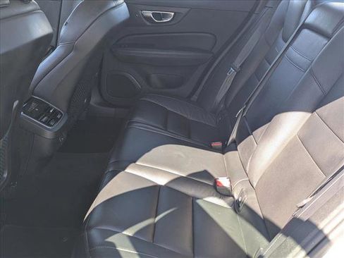 Used 2022 Volvo S60 B5 Inscription w/ Advanced Package image 18