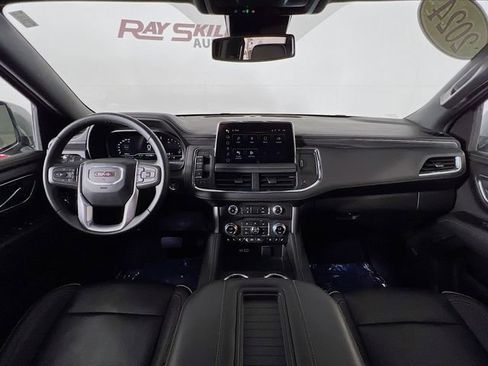 Used 2024 GMC Yukon SLT image 24