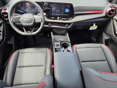 New 2027 Chevrolet Equinox RS w/ LPO, Floor Liner Package FWD image 7