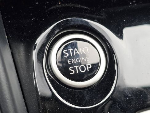 New 2025 Nissan Versa SV w/ Trunk Package image 16