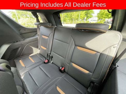 Used 2022 GMC Yukon AT4 AWD/4WD image 18