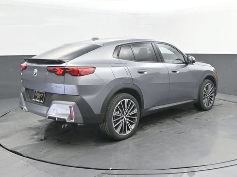 New 2026 BMW X2 xDrive28i w/ Convenience Package AWD/4WD image 7