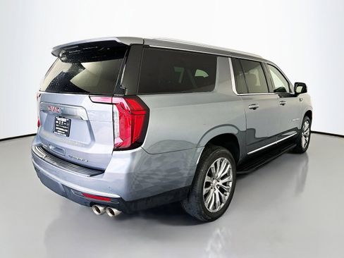Used 2022 GMC Yukon XL Denali AWD/4WD image 7