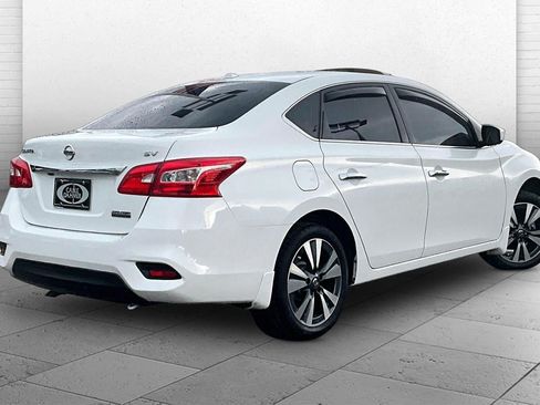 Used 2019 Nissan Sentra SV w/ Special Edition Package FWD image 12