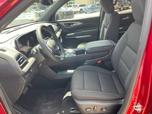 New 2026 Chevrolet Traverse LT w/ Driver Confidence Package FWD image 17