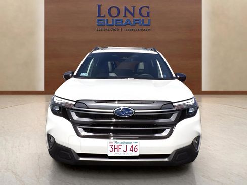 Certified 2025 Subaru Forester Premium image 2