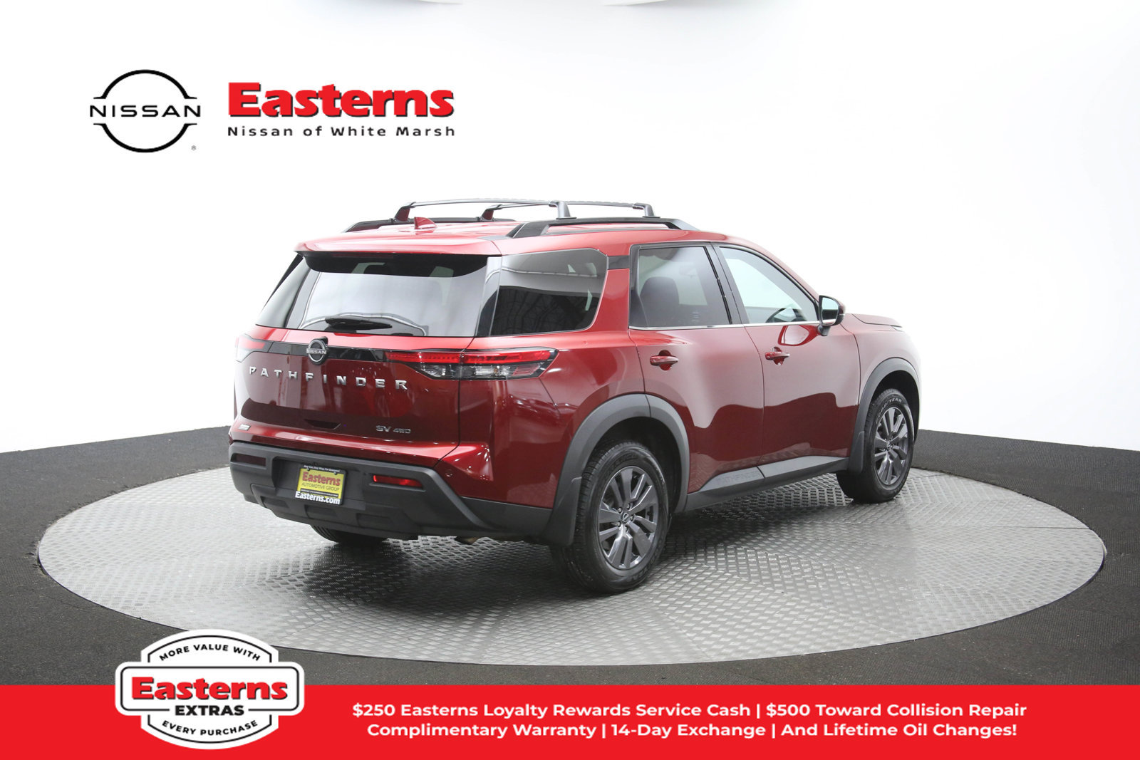 Used 2023 Nissan Pathfinder SV AWD/4WD image 38