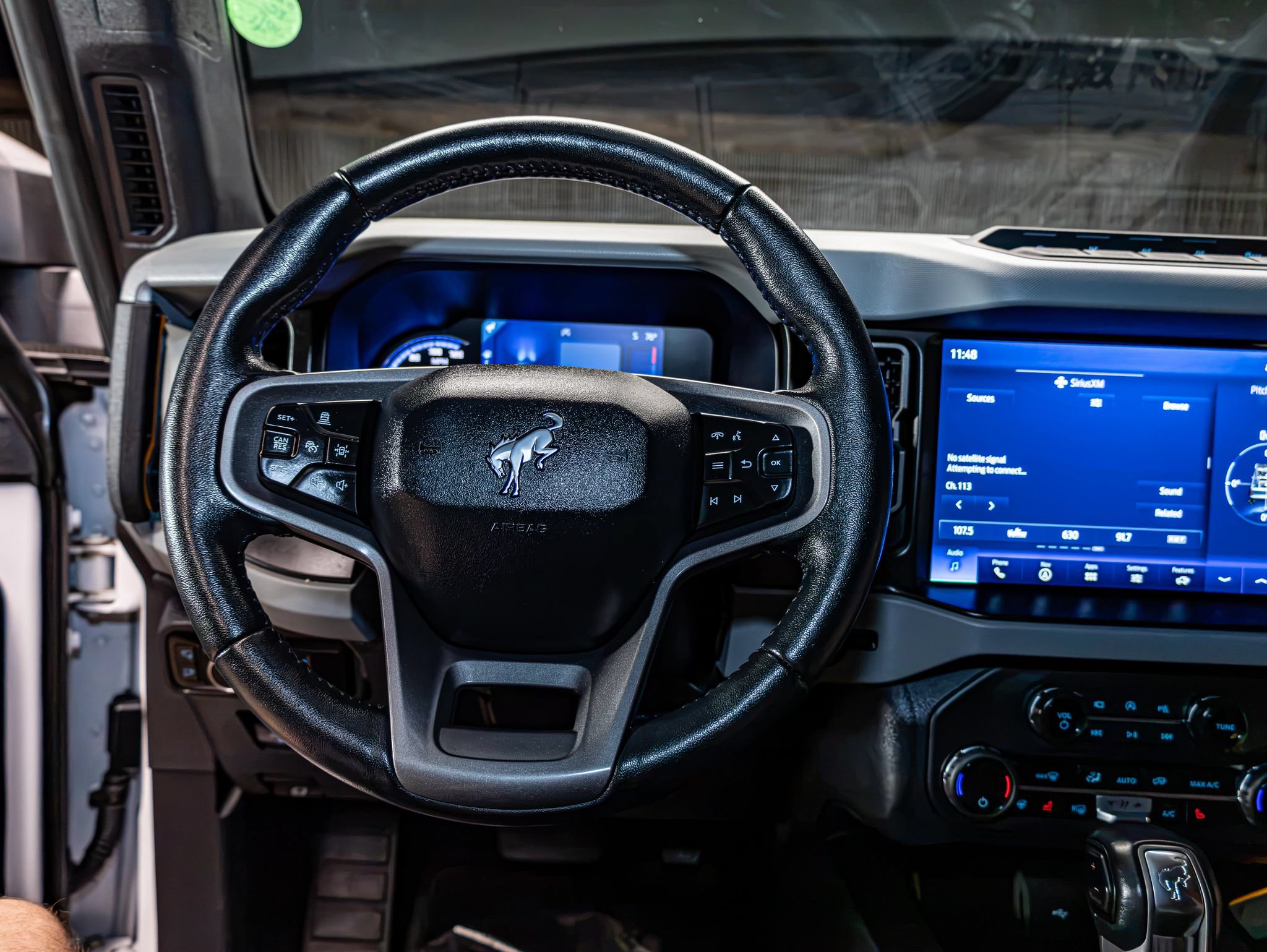 Used 2023 Ford Bronco Badlands AWD/4WD image 14