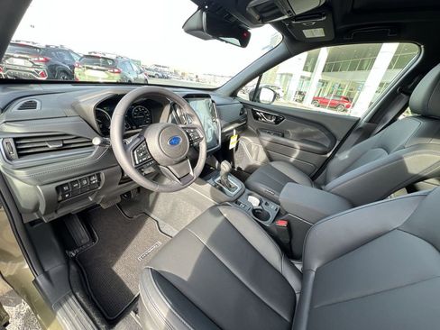 Used 2025 Subaru Forester Limited image 10