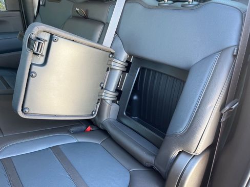 Used 2022 GMC Sierra 3500 Denali w/ Technology Package image 26