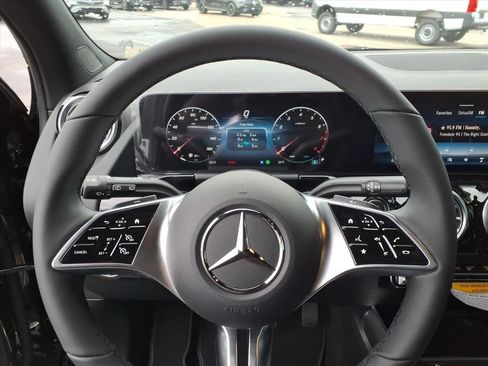 New 2026 Mercedes-Benz GLA 250 4MATIC image 19