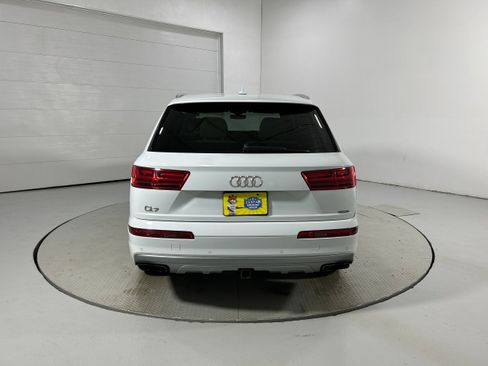 Used 2019 Audi Q7 3.0T Prestige w/ Prestige Package AWD/4WD image 36