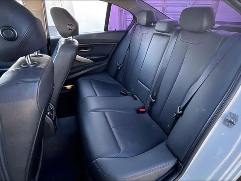 Used 2015 BMW 320i Sedan image 28