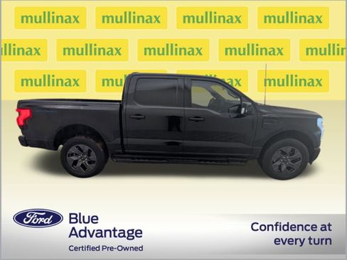 Used 2023 Ford F150 Lightning Lariat w/ Tow Technology Package image 2