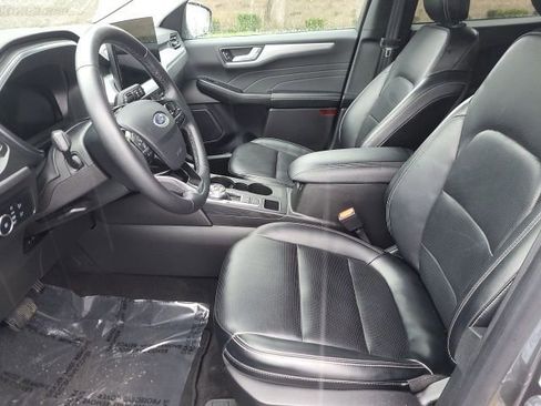 Certified 2024 Ford Escape Platinum image 13