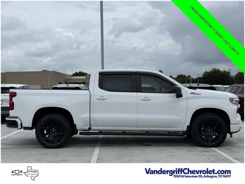 Used 2024 Chevrolet Silverado 1500 RST w/ Z71 Off-Road Package AWD/4WD image 3
