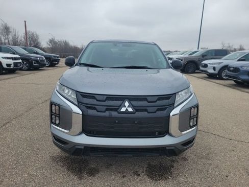 Used 2025 Mitsubishi Outlander Sport LE AWD/4WD image 16