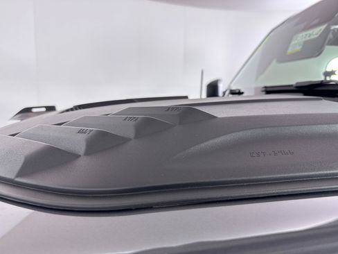 Used 2025 Ford Bronco 4-Door AWD/4WD image 26