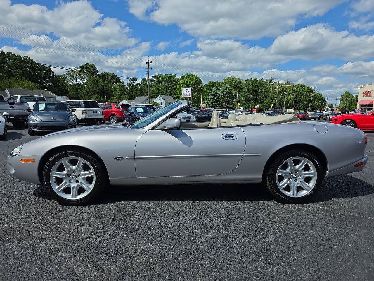 Used 2000 Jaguar XK8 Convertible RWD image 19