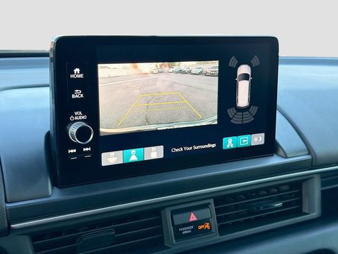 Used 2025 Honda Pilot Touring image 14