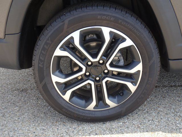 Used 2022 Jeep Compass Limited AWD/4WD image 25