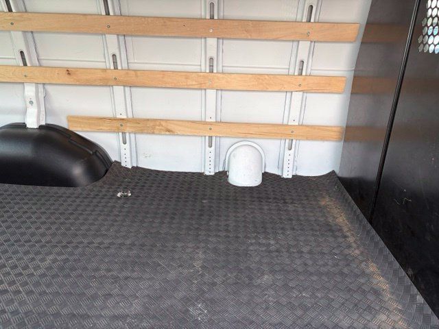 Used 2025 Chevrolet Express 2500 w/ Driver Convenience Package RWD image 12