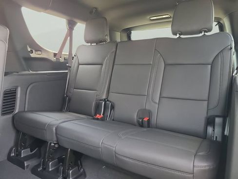 New 2026 Chevrolet Suburban LT w/ Comfort Package RWD image 15