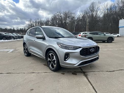 Used 2023 Ford Escape ST-Line Elite w/ Premium Technology Package image 11