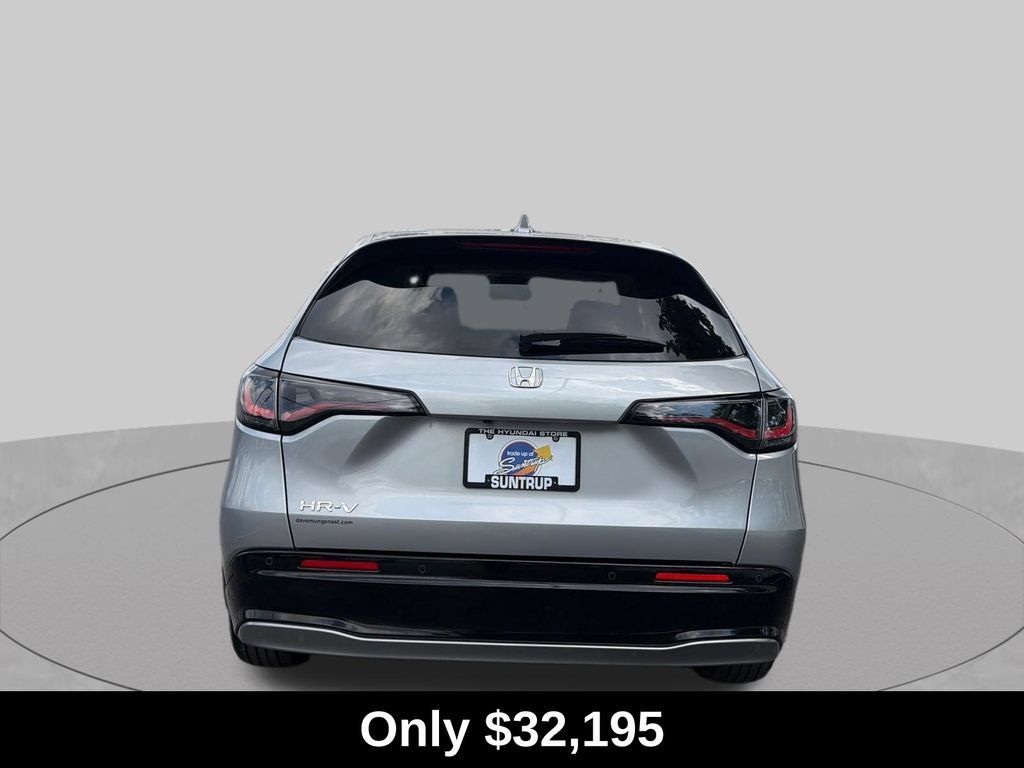 Used 2026 Honda HR-V EX-L image 4