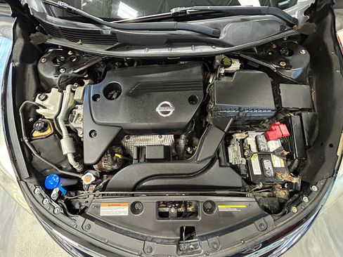 Used 2013 Nissan Altima 2.5 SV FWD image 56