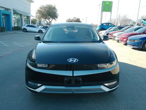 Used 2023 Hyundai Ioniq 5 SE image 2