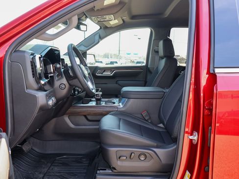 New 2026 GMC Sierra 1500 SLT w/ SLT Premium Plus Package image 7