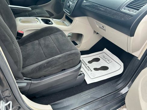 Used 2012 Dodge Grand Caravan Crew w/ Crew Value Pkg image 12