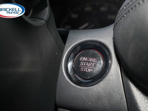 Certified 2023 Honda HR-V LX image 34