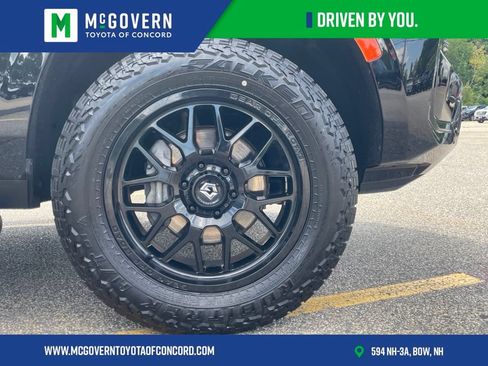 Used 2023 Chevrolet Suburban Z71 AWD/4WD image 8