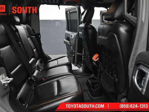 Used 2021 Jeep Gladiator Mojave w/ Dual Top Group AWD/4WD image 28