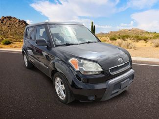 Used 2010 Kia Soul + w/ Audio Pkg FWD video 1